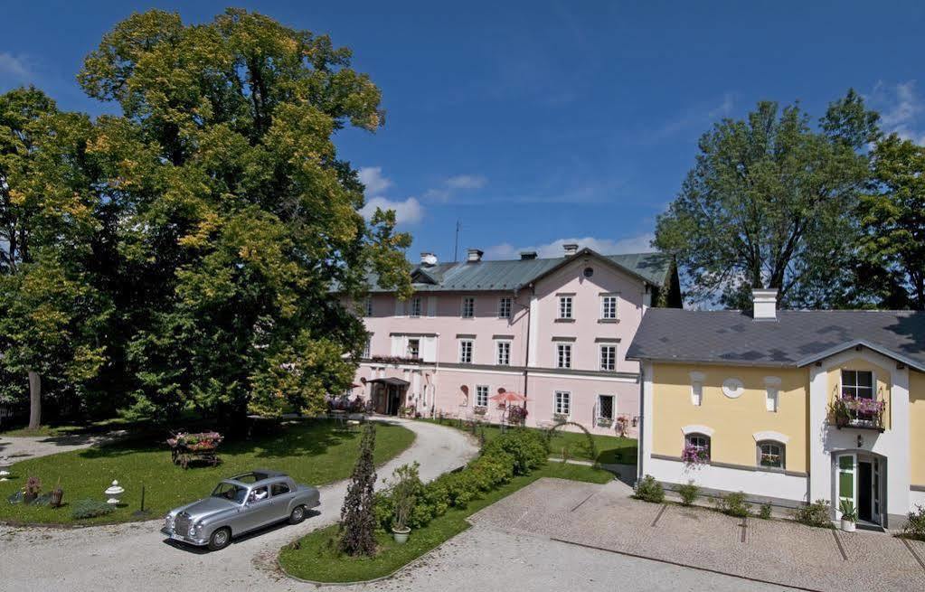 Schlosshotel Zamek Zdikov Экстерьер фото